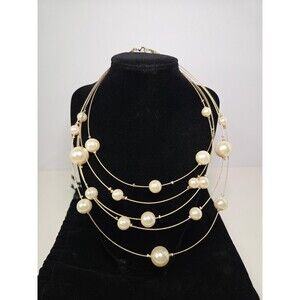 Necklace Goldtone Stationed Pearl Beads 18"